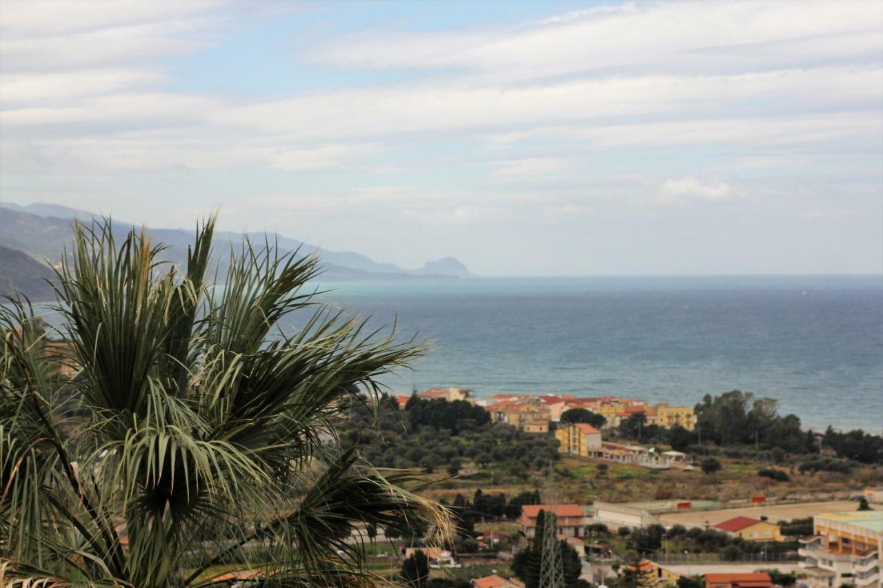 Case Vacanza Le Casette Santo Stefano di Camastra Exterior photo